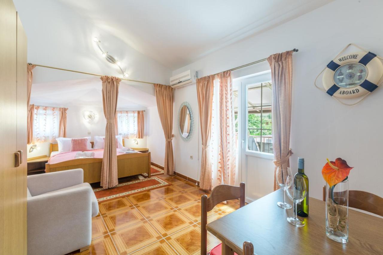 Studio Apartmani Marcela بوريتش المظهر الخارجي الصورة
